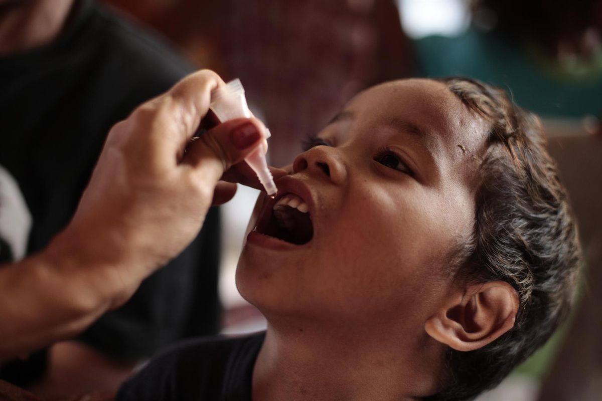 Philippines declares Polio epidemic and launches new immunization campaign