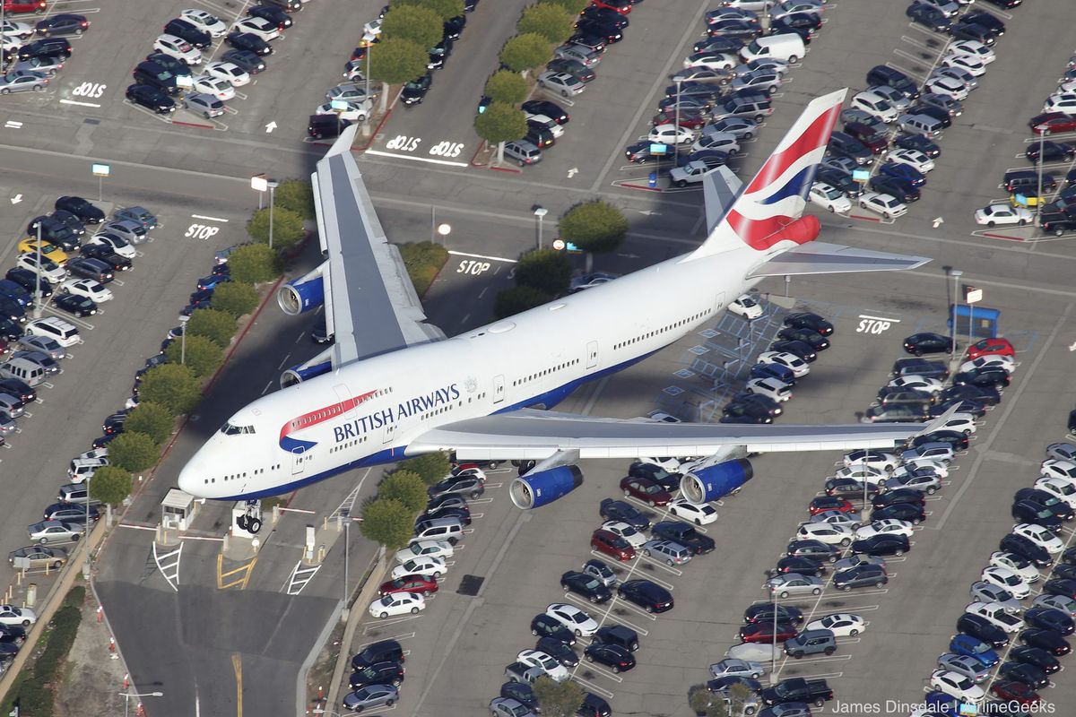 British Airways could suspend 36,000 employees