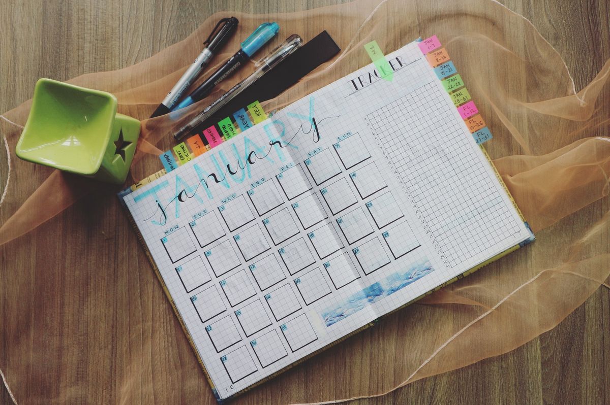 7 ways to stay on top of your schedule