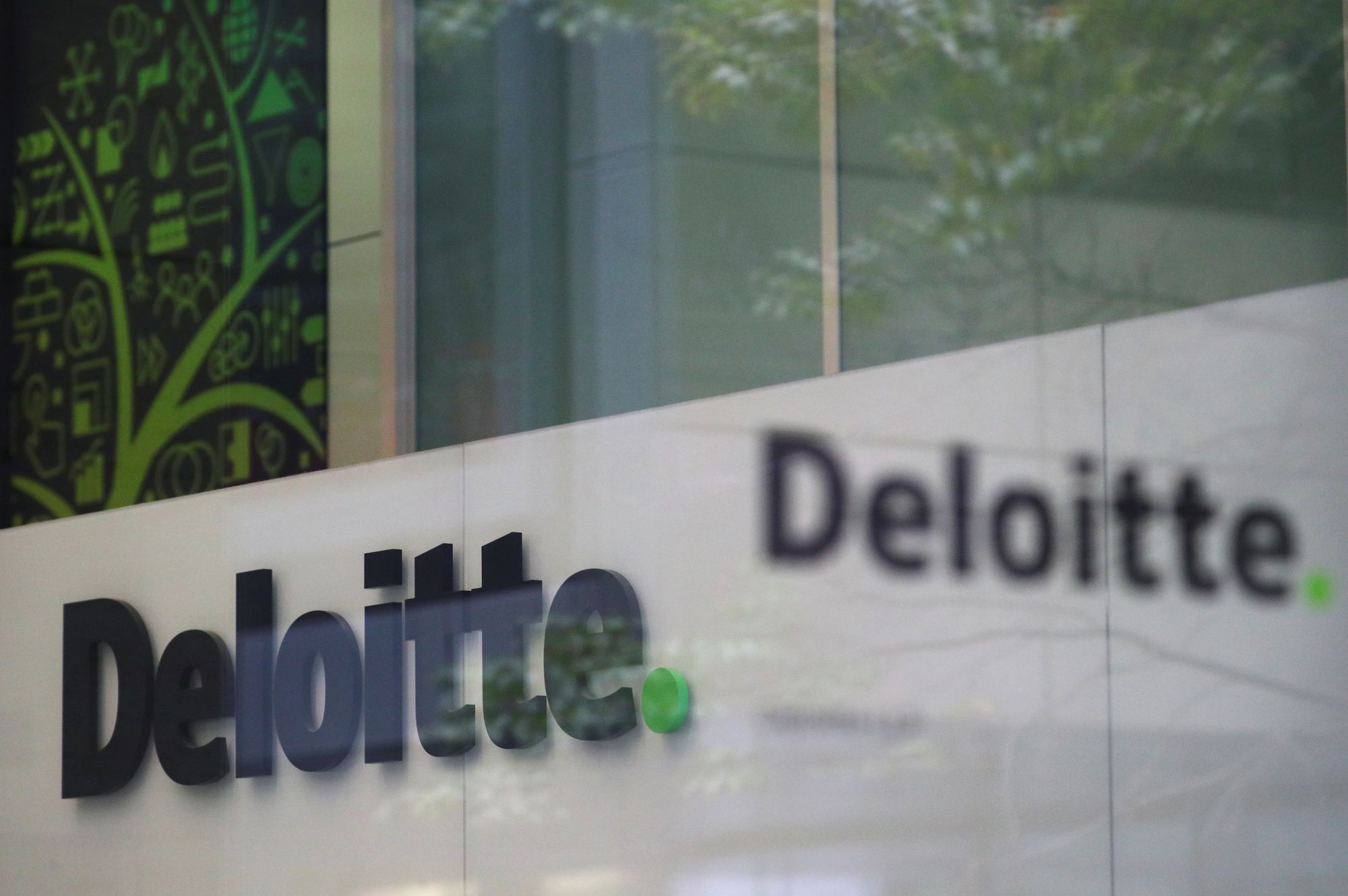 Deloitte's China arm is banned for three months in Beijing