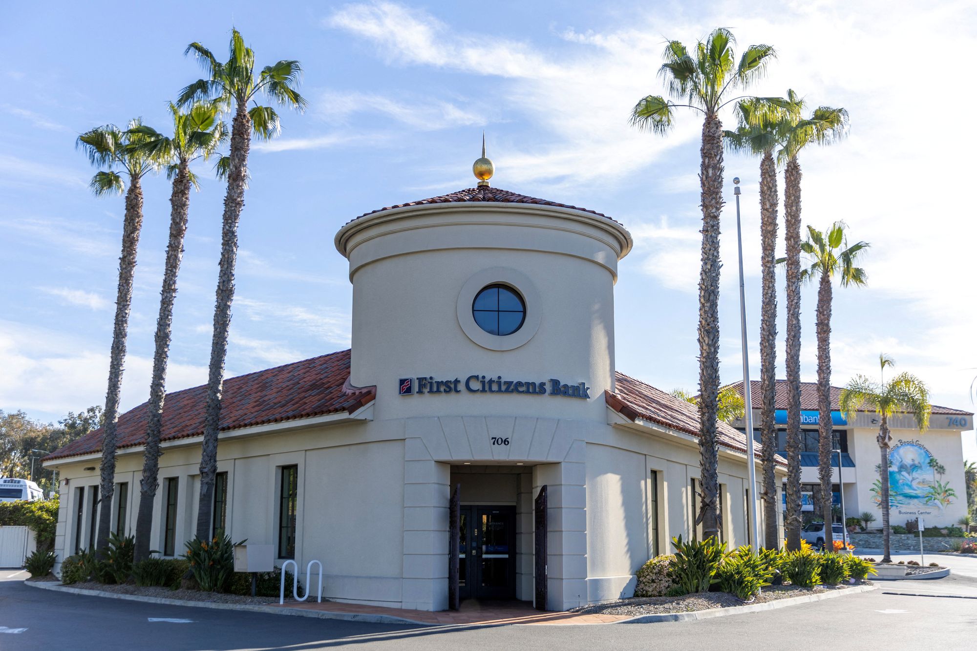 First Citizens Bank is buying Silicon Valley Bank
