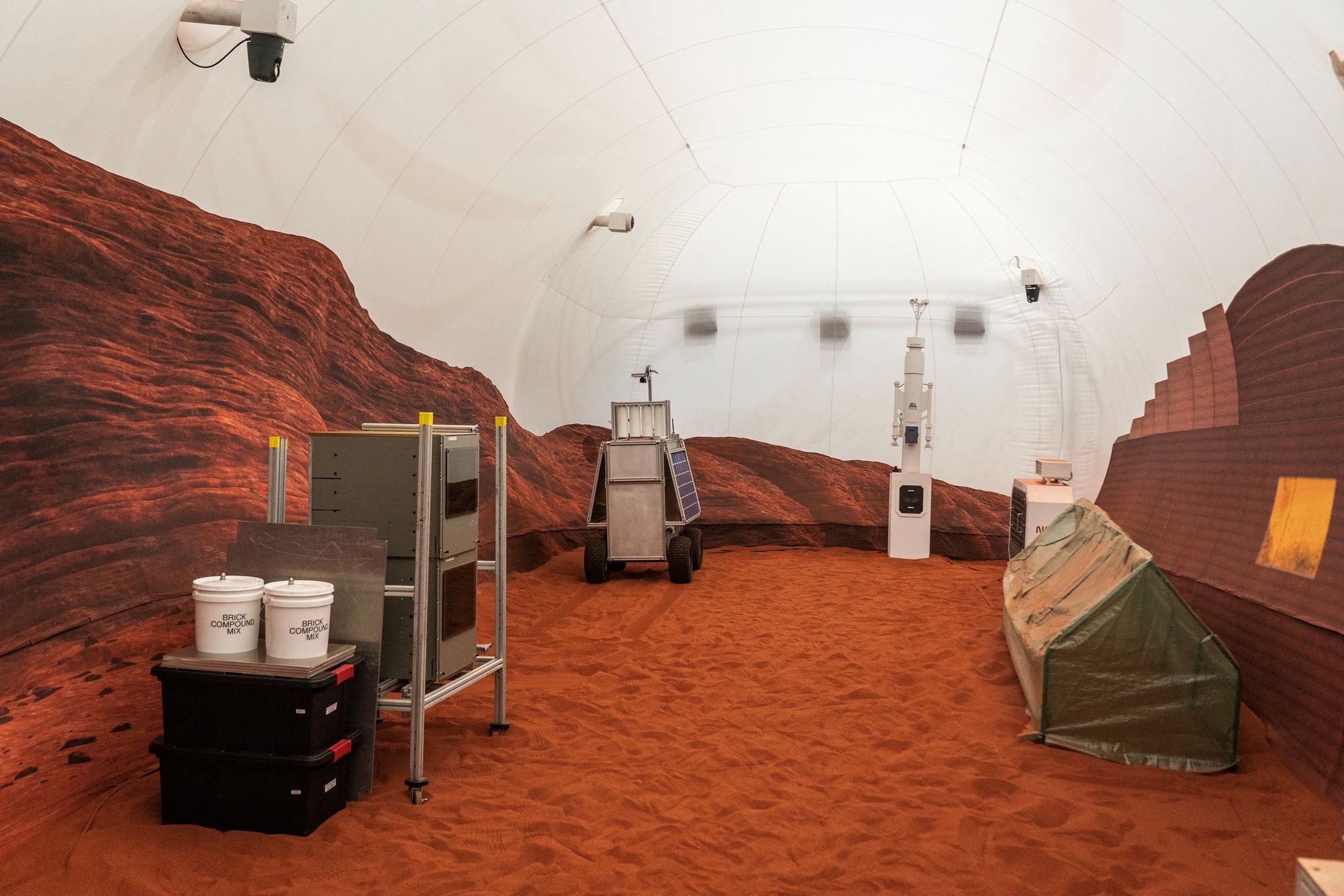 NASA Mars simulation habitat