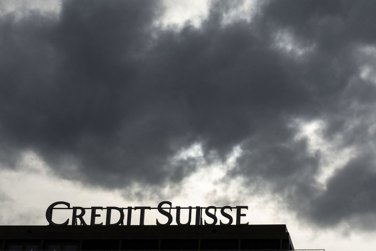 From Credit Suisse's consequences to the problems of space trash – Here's your November 25 news briefing