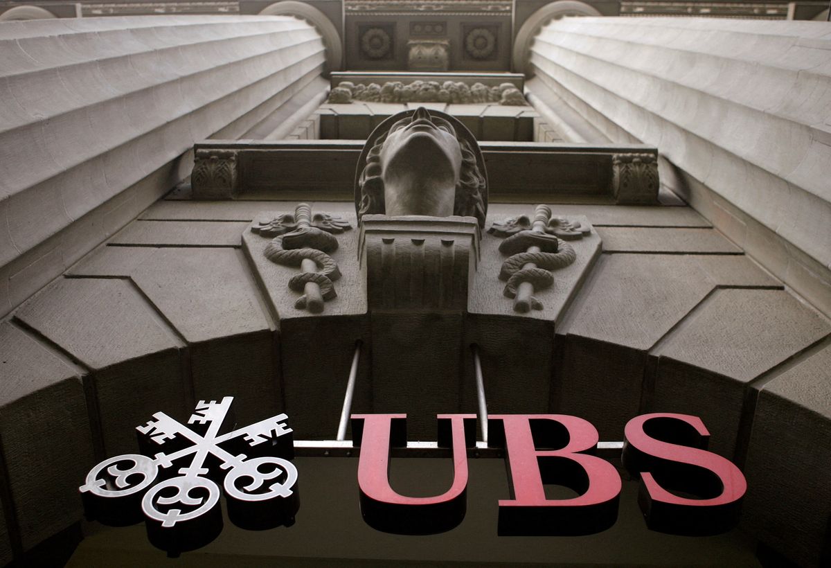 UBS pays first Credit Suisse fine of US$387 million