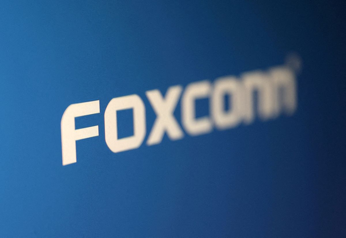 From Foxconn's exclusive AI servers for Apple to a spaceship reveal – Here are today's Headlines