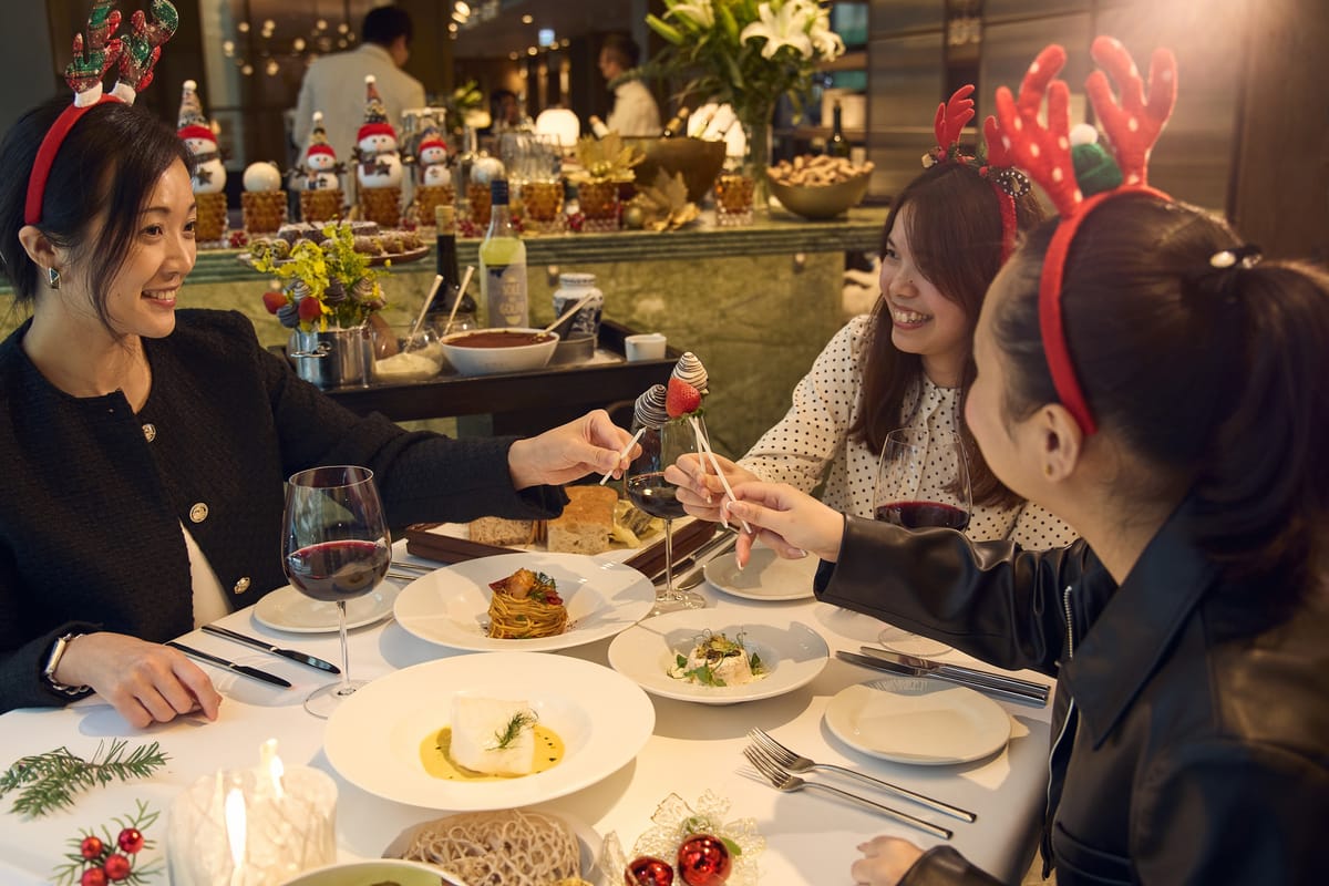 Top 8 Christmas staycation packages in Hong Kong 2023 for a festive getaway