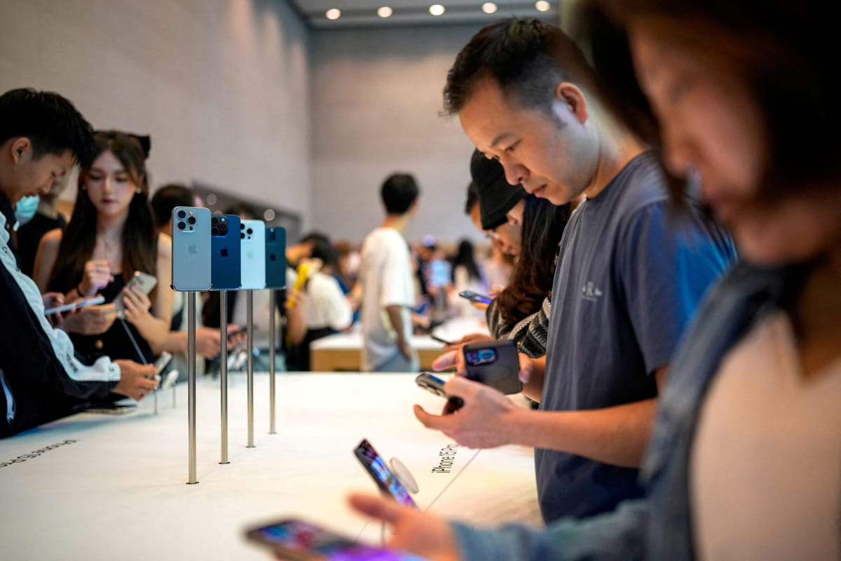 Apple iPhone sales in China continue to slump as resellers mark down prices