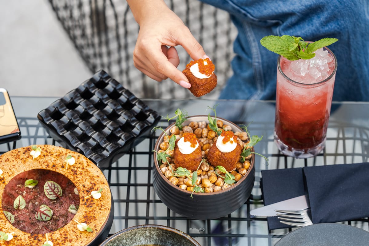 Boozy brunch in Sheung Wan – 6 spots for a good time
