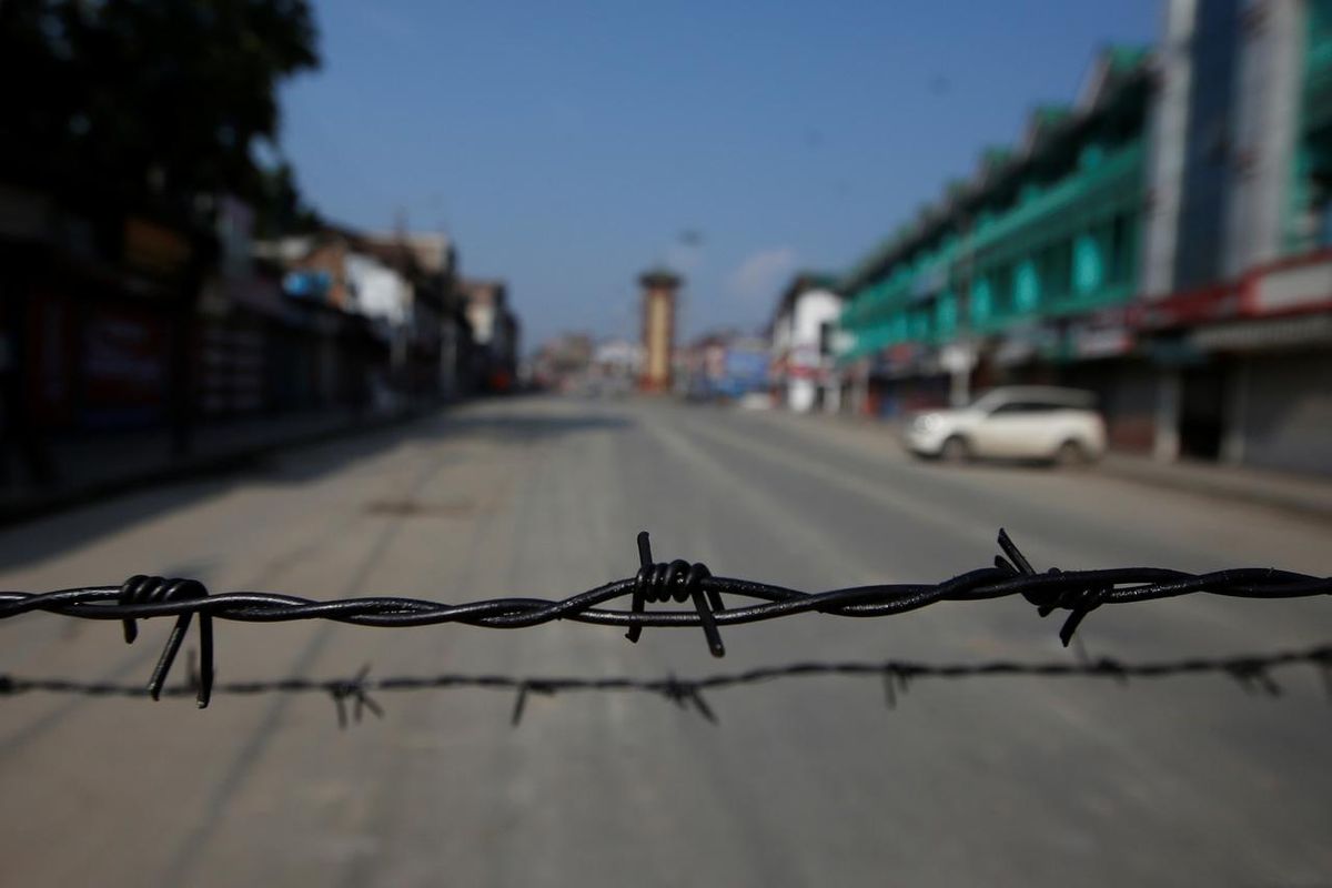 Kashmiris use VPN apps to circumvent blocked social media sites
