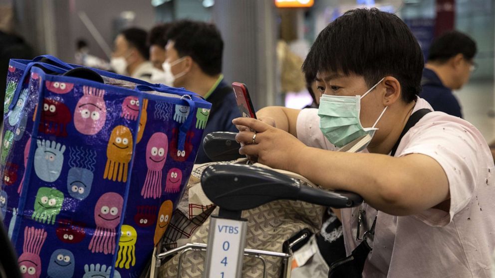 New mobile app in China helps people detect coronavirus risk