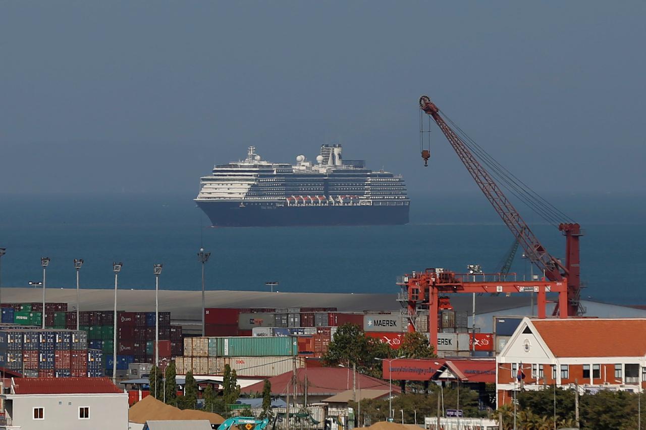 Cambodia welcomes shunned cruise ship that spent 2 weeks looking to disembark