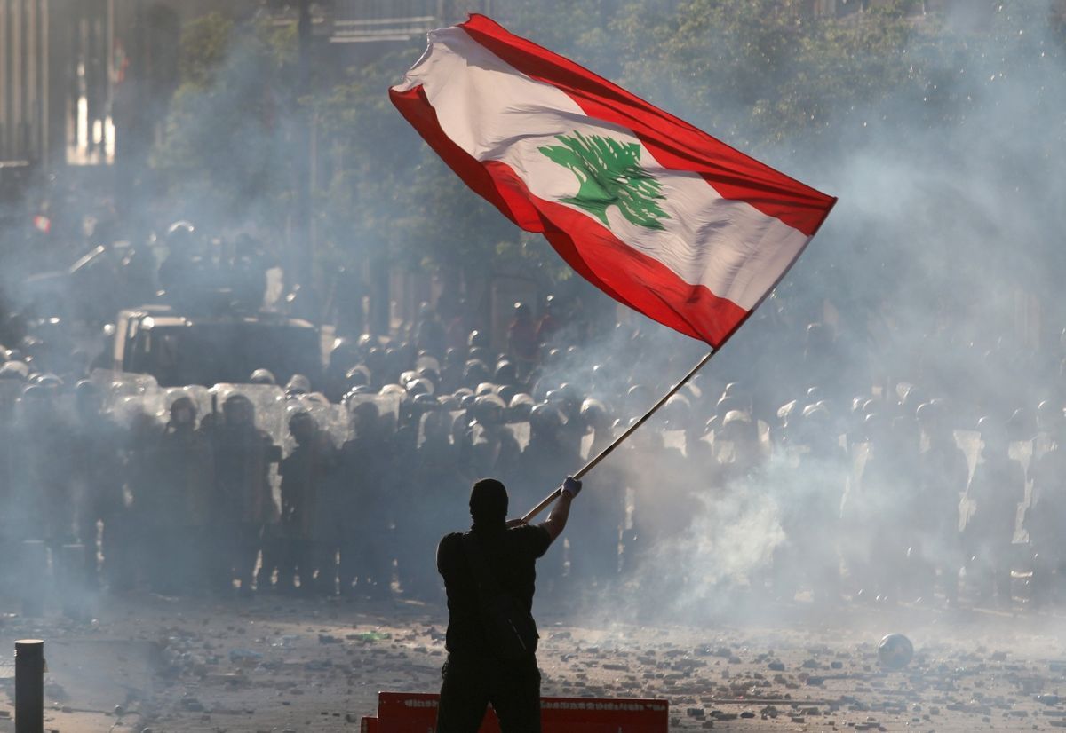 Lebanon’s prime minister and cabinet resign amid mass protests over port disaster
