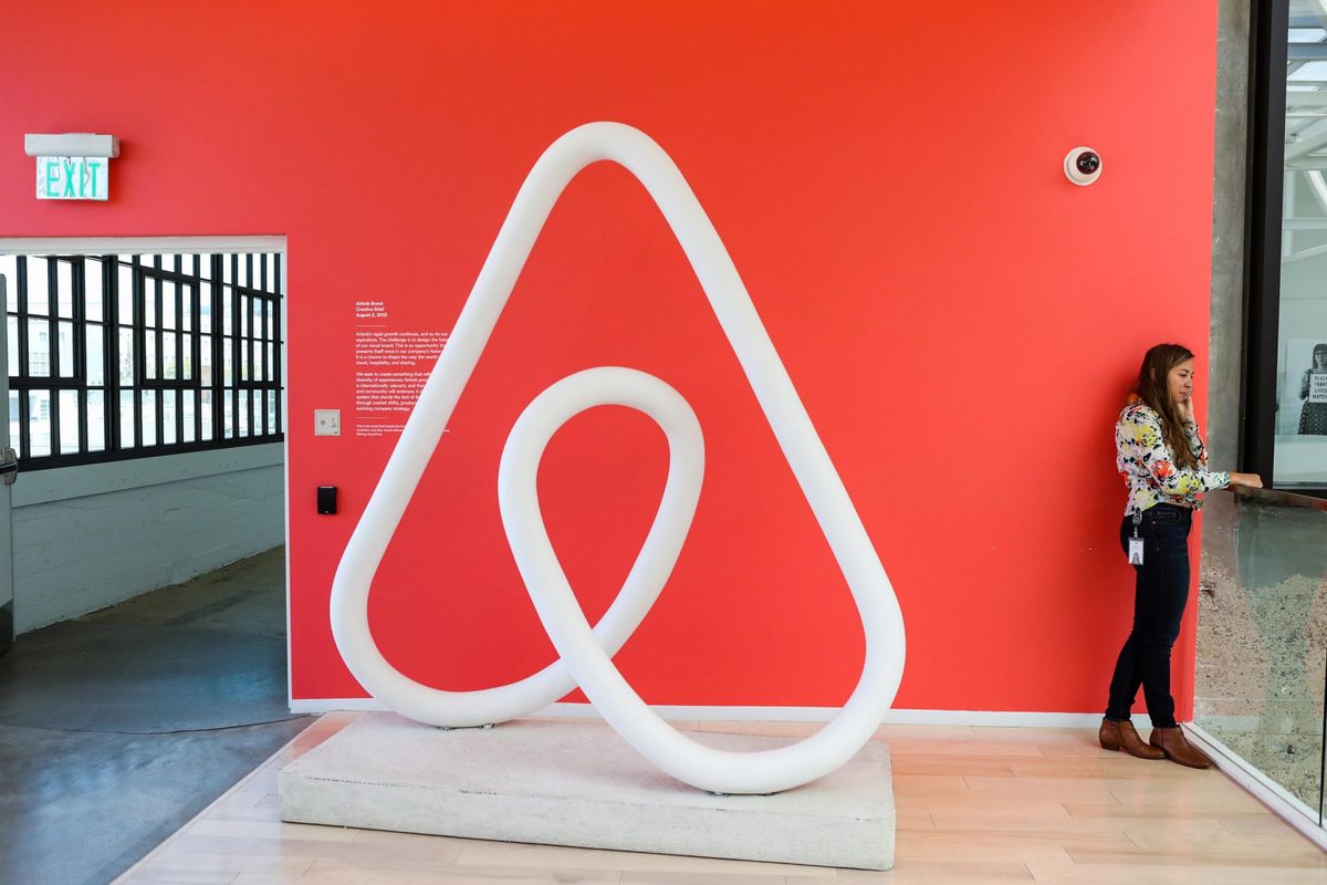 Airbnb pushes IPO despite coronavirus uncertainty