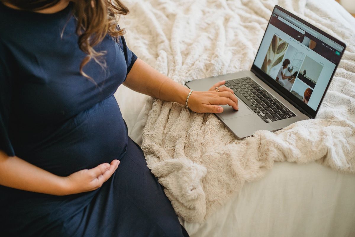 Digital motherhood: technology and apps for new moms