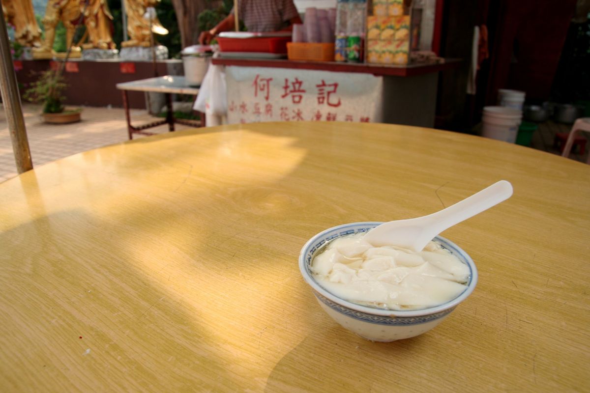 Check out this guide to sweet soup in Hong Kong