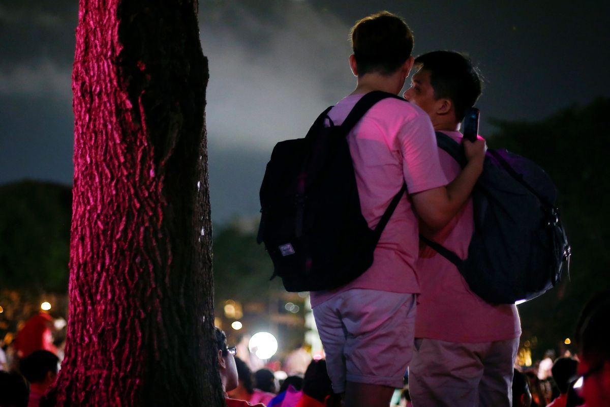 Singapore repeals gay sex ban