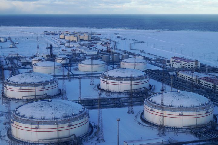How the oil caps are affecting Russia’s economy