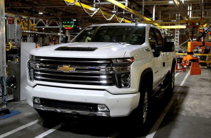 GM and Stellantis pay fuel economy fines