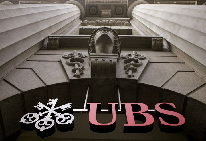 UBS pays Credit Suisse fine