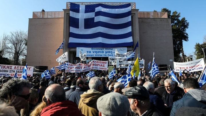 Protests on Greek islands amid refugee crisis
