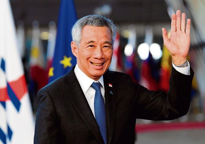 Singapore Prime Minister Lee Hsien Loong warns against excluding China from regional summits